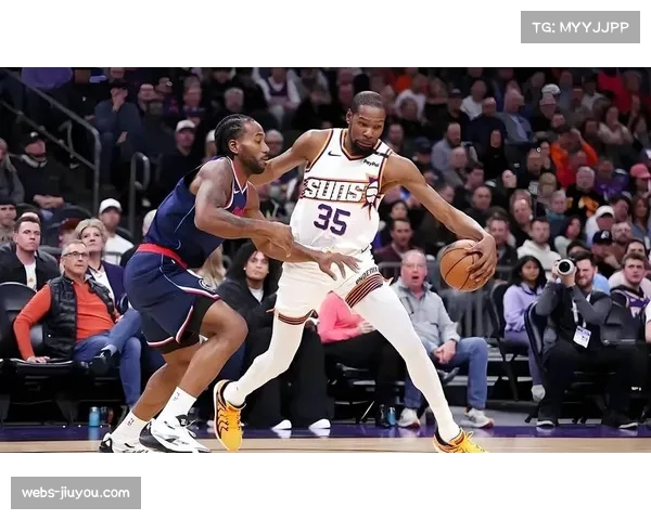 伦纳德称科林斯防守全面保罗经验助力球队实力提升